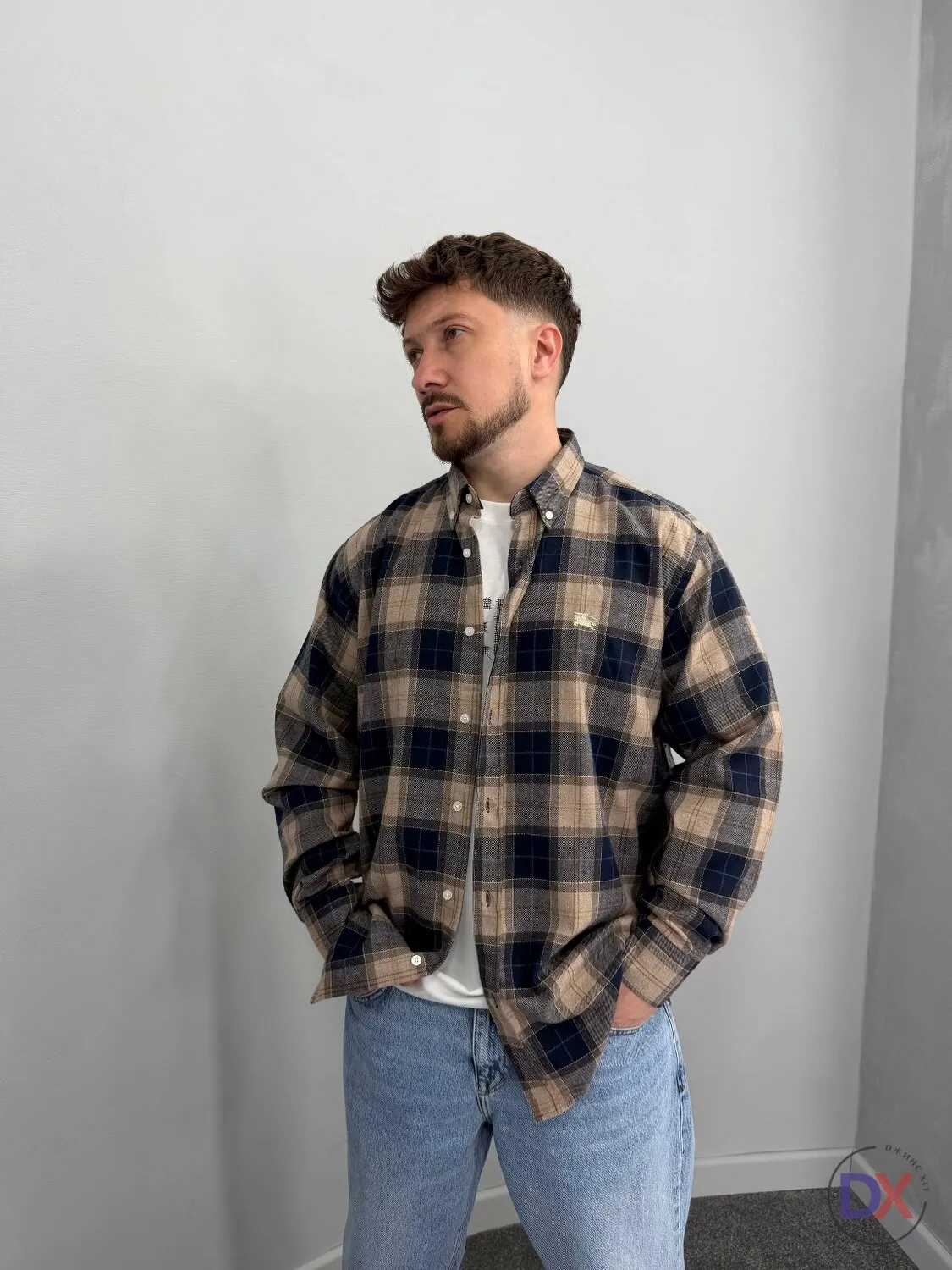 Сорочка чоловіча в клітинку (бежевий/синій) з коміром button-down та вишивкою 